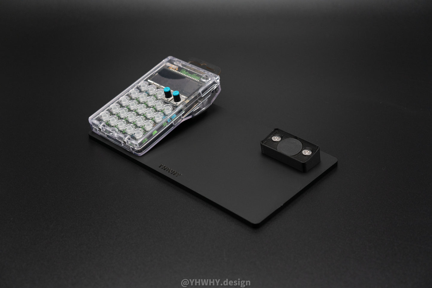 Dual Base for Pocket Operator with Clear Case