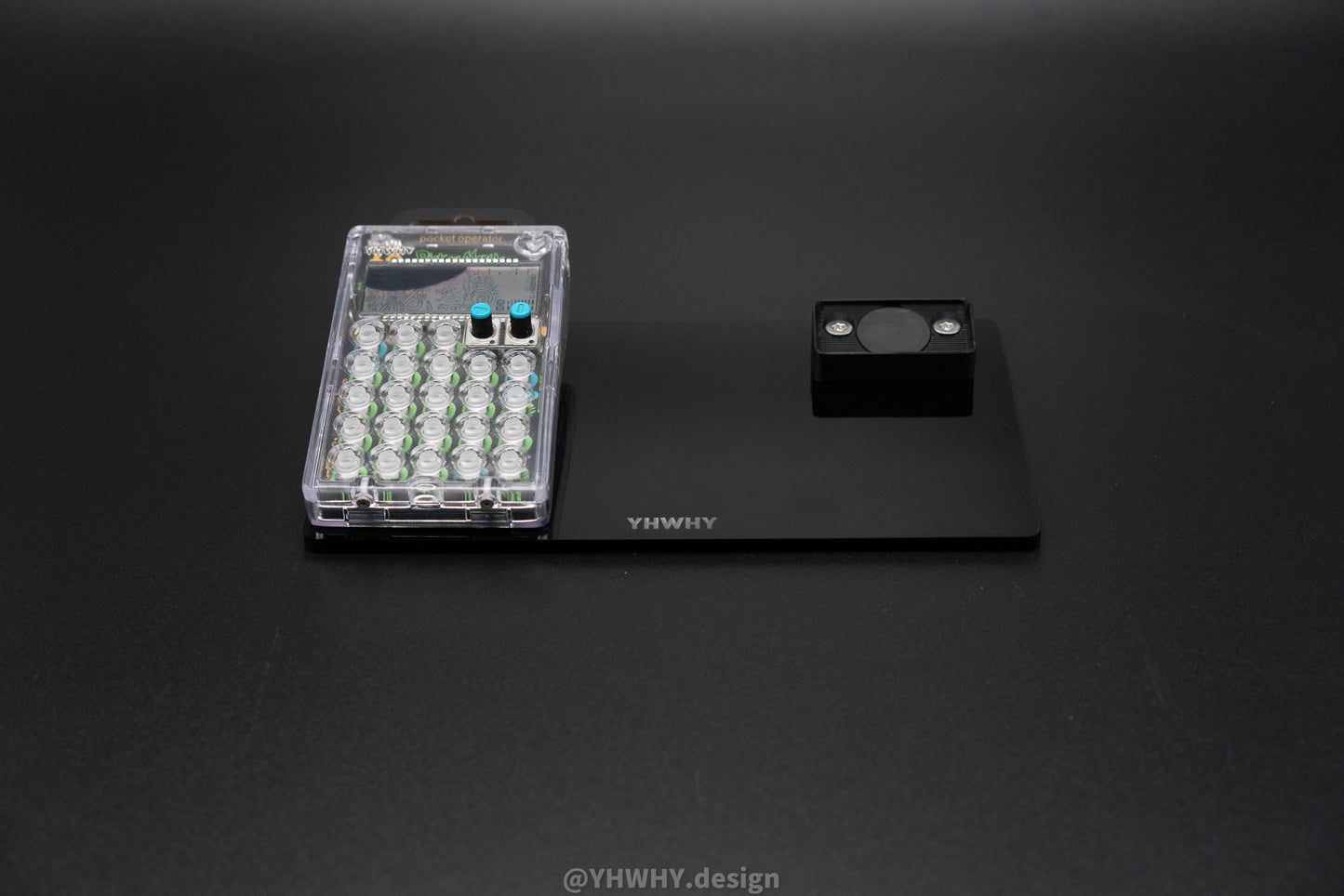 Dual Base for Pocket Operator with Clear Case