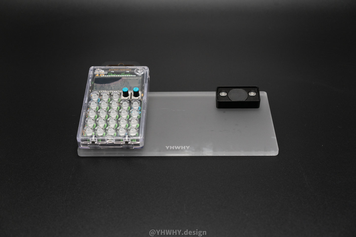 Dual Base for Pocket Operator with Clear Case