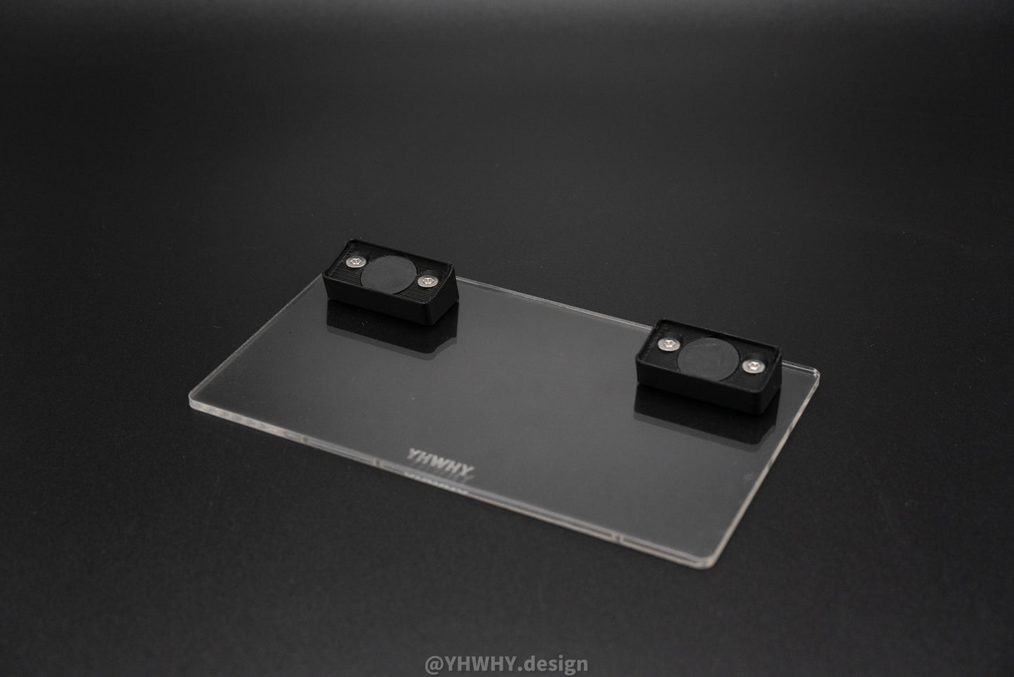 Dual Base for Pocket Operator with Clear Case